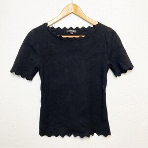 Premise Black Scallop Edge Top medium